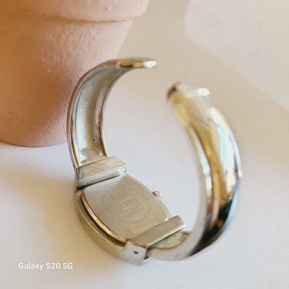 Faded Glory Womens Gold Tone‎ Bangle Cuff Watch Quartz Japan Movement Pre-owned